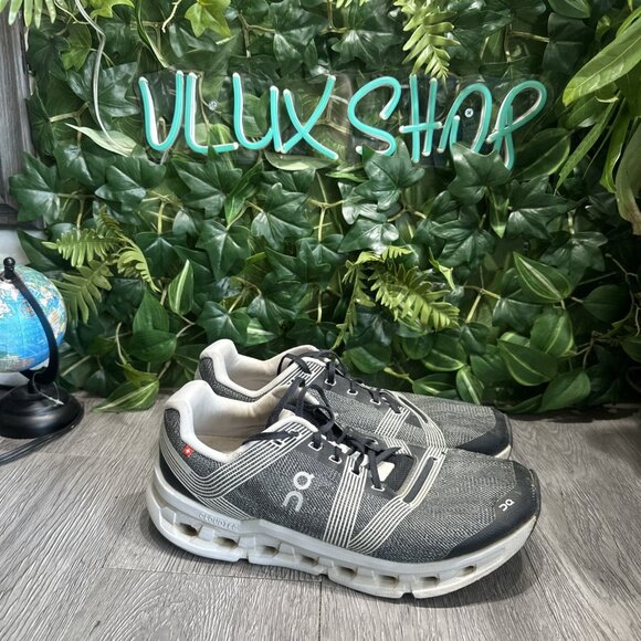 On Running CloudGo Men's Size 9.5 Running Athletic Shoes Black Gray Sneakers - Picture 1 of 11